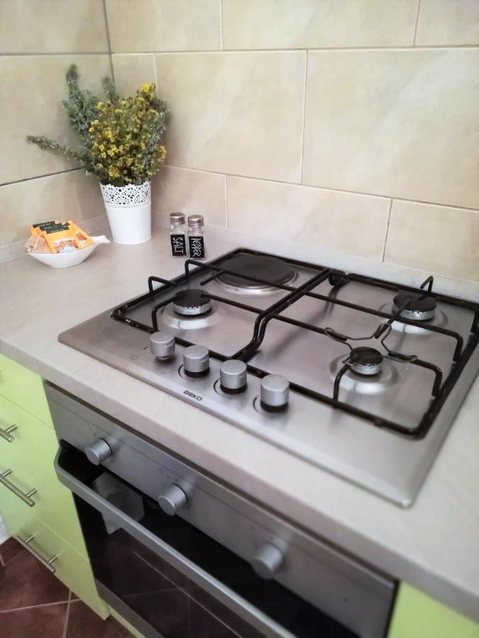 Apartment Anzotika Нин Экстерьер фото