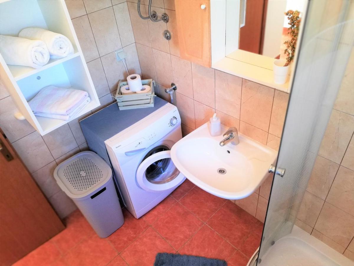 Apartment Anzotika Нин Экстерьер фото