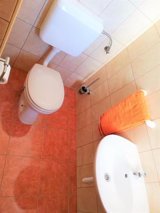 Apartment Anzotika Нин Экстерьер фото