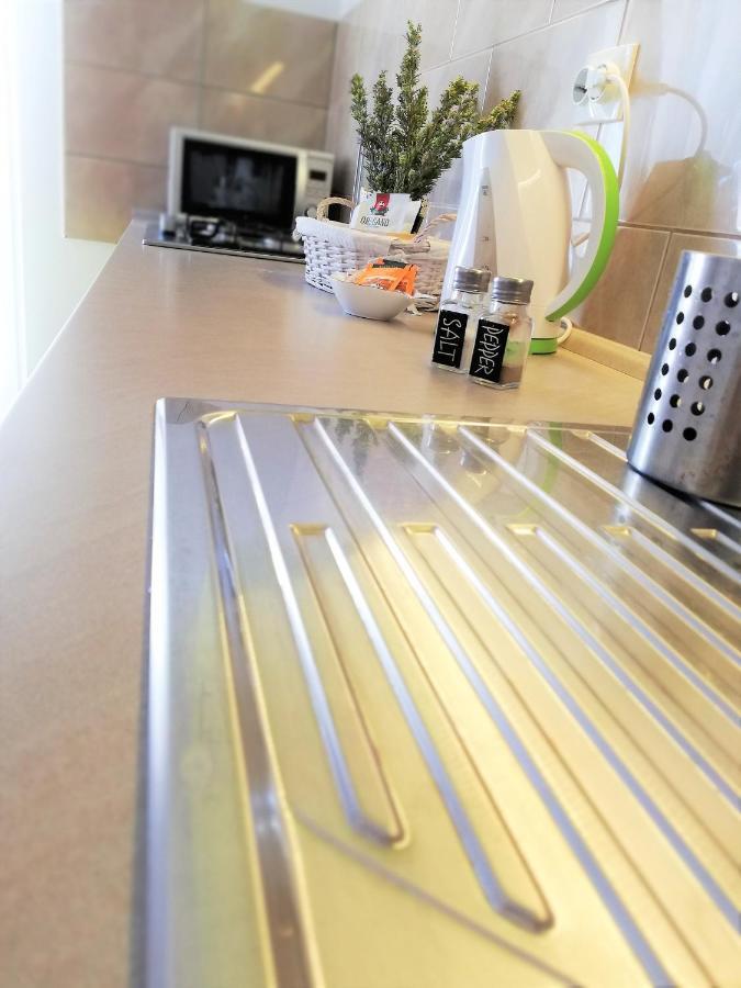 Apartment Anzotika Нин Экстерьер фото